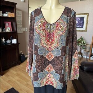Belle Kim Gravel bohemian paisley print long sleeves Vneck blouse-size L